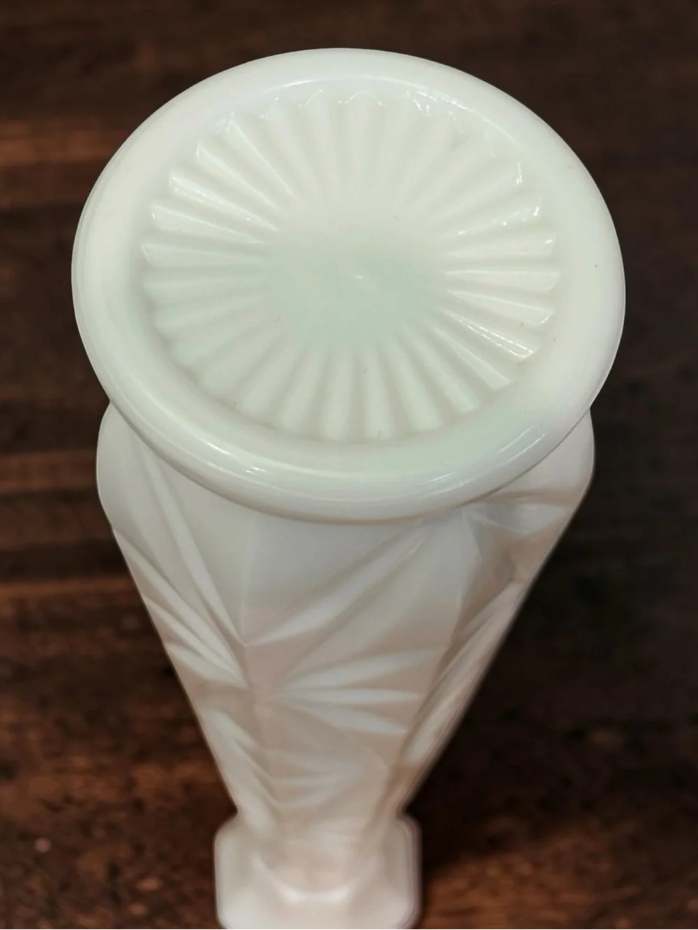 Vintage Hoosier Glass White Milk Glass 9 Inch Starburst Pattern MCM Bud Vase EUC